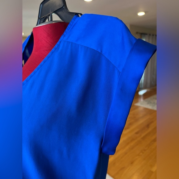 Express royal blue satiny zip-up blouse. No flaws. Fit Small-Medium - Picture 5 of 7